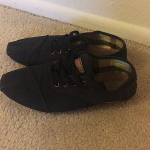 Black Slip-On TOMS